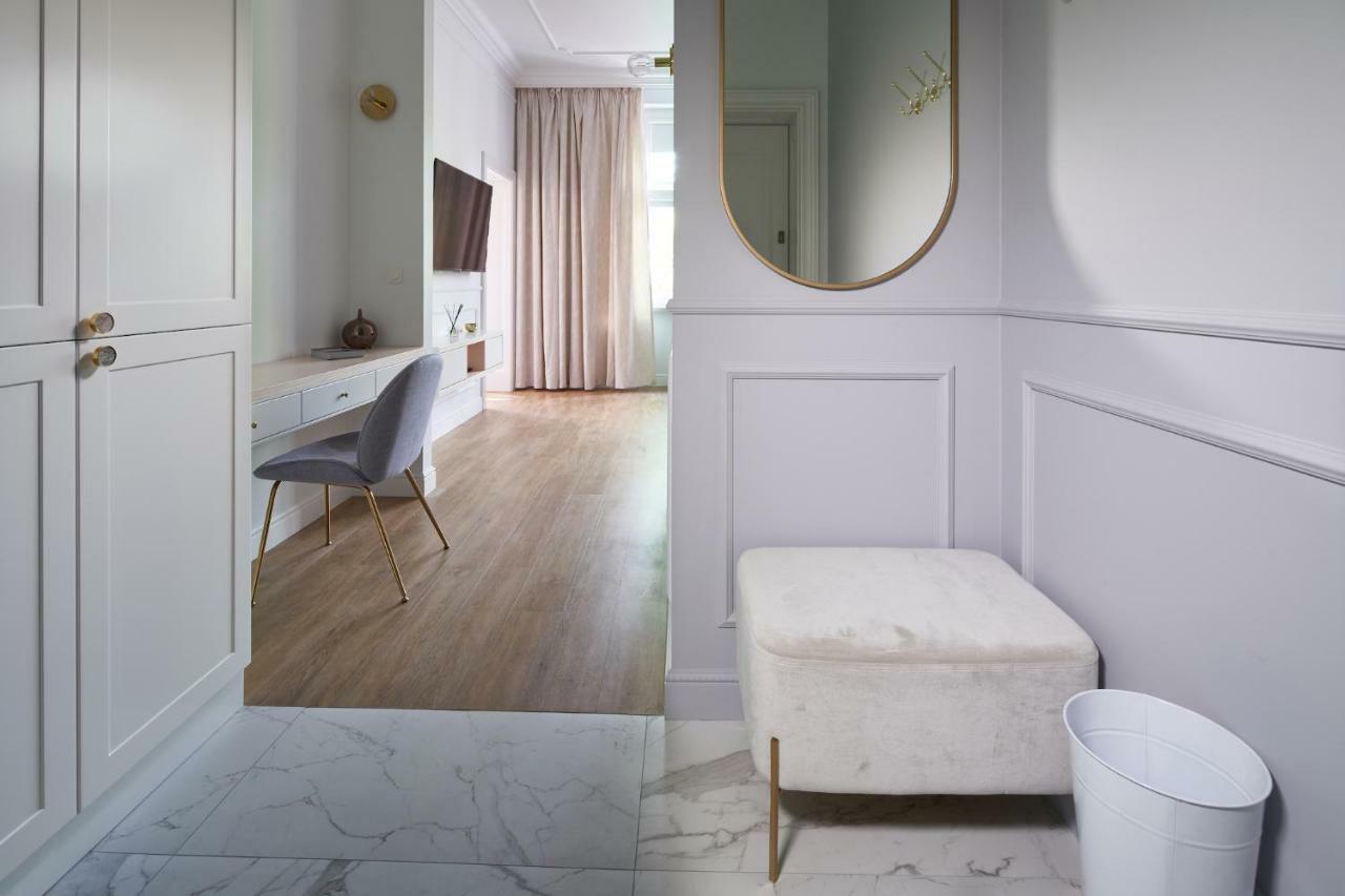 Апартаменти Sun & By Oneapartments Premium *